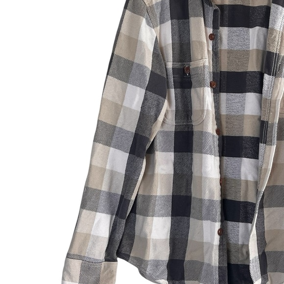Old Navy | checkered flannel plaid button front Shirt - Picture 2 of 10